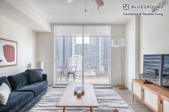 Building Photo - 110 SW 12th St