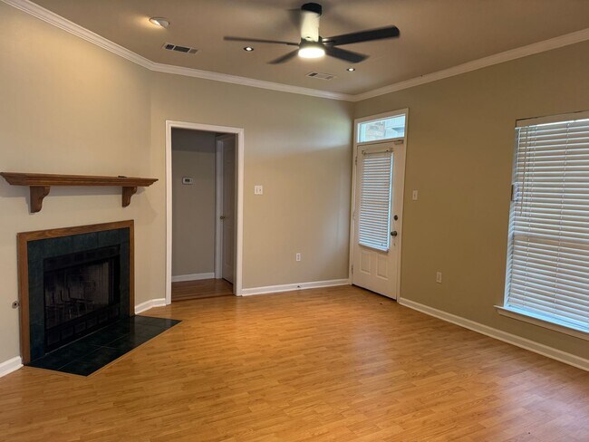Foto del edificio - Beautiful Home For Lease In Walker!