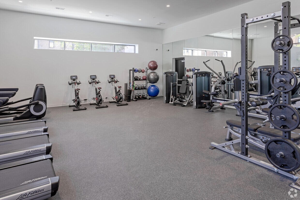 Foto principal - SECOND AND SECOND