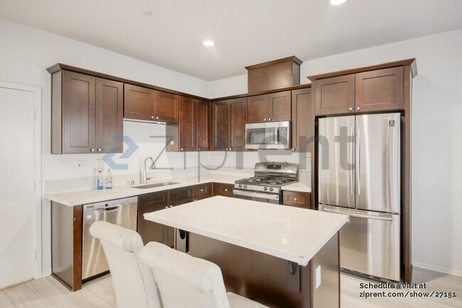 Foto del edificio - 4415 Lilac Cir