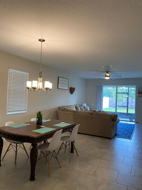 Foto del edificio - 11055 Sweetgum Woods Dr