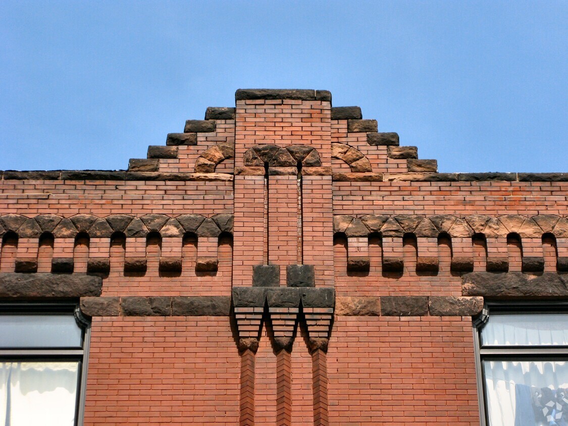 Primary Photo - The Laurel Apartments