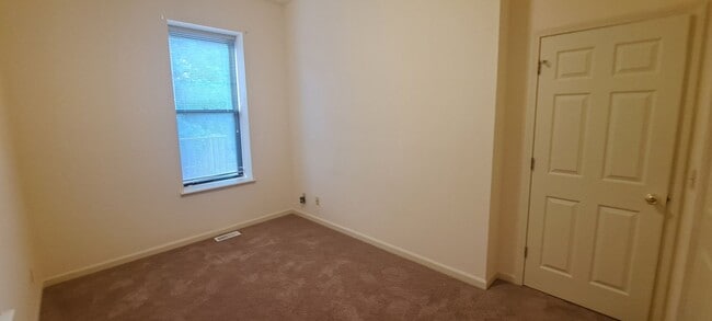 Building Photo - 1217 Lami St
