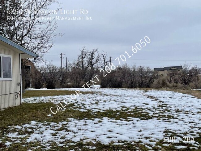 Building Photo - Horse-friendly property in rural Eagle