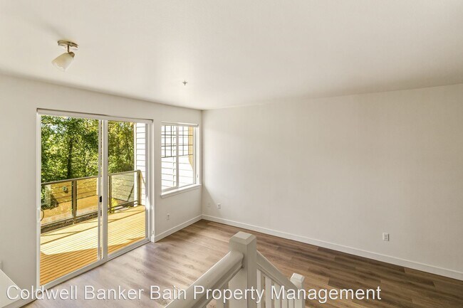 Building Photo - 2 br, 2.5 bath House - 5957 185th Court N....