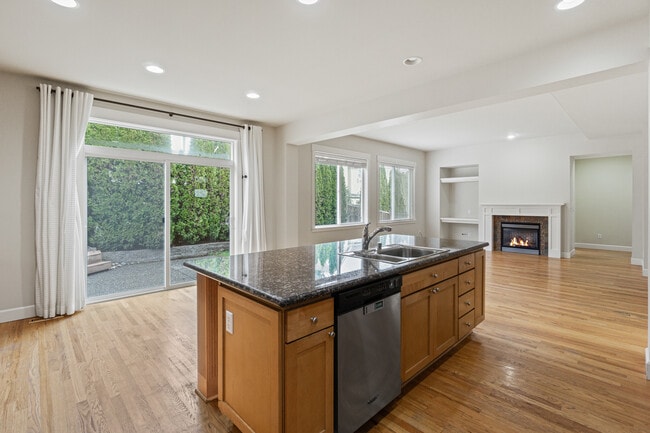 Building Photo - 17212 NE 117th Way