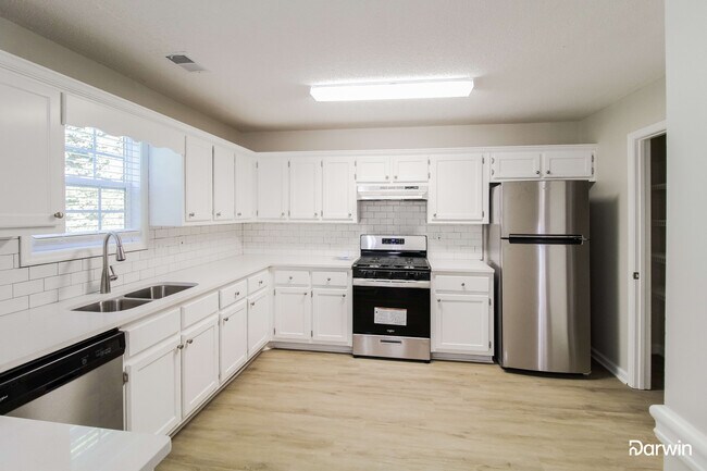 Foto del edificio - 245 Ashland Manor Dr