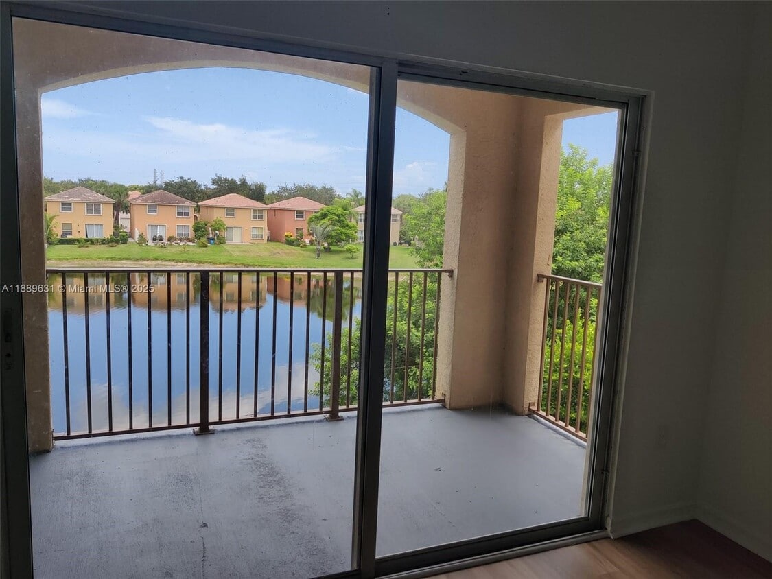 Foto principal - 4180 San Marino Blvd
