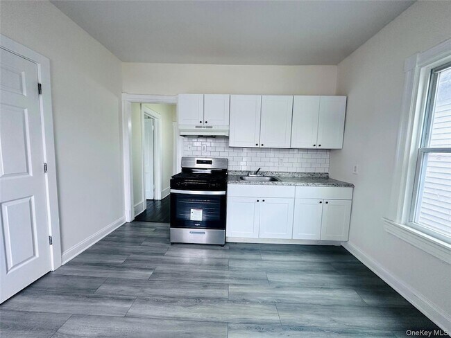 Foto del edificio - 80 N Hamilton St