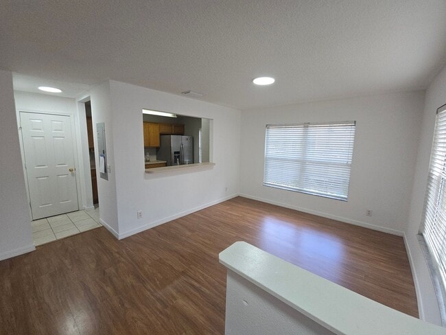 Photo - 3/3 Townhome In Valrico
