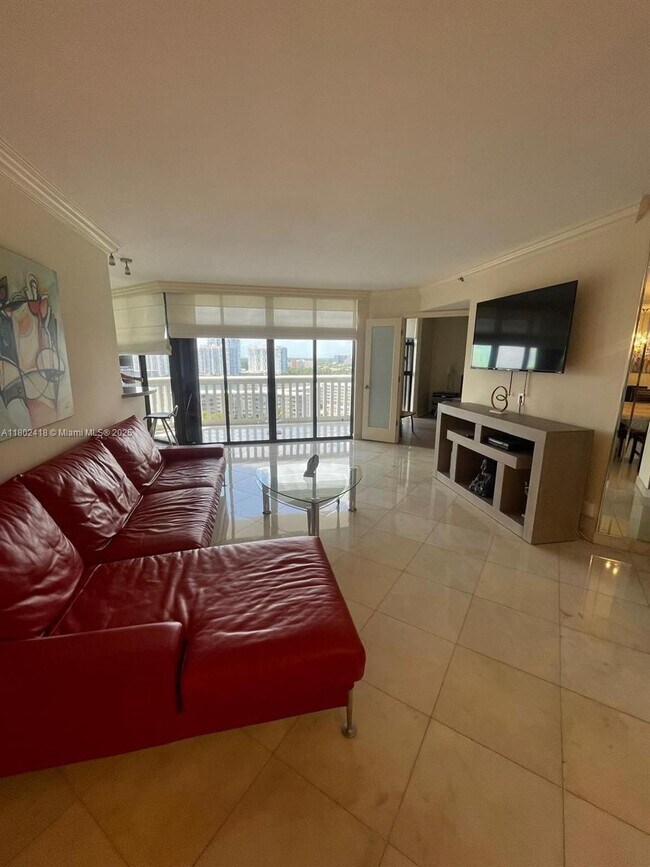 Foto del edificio - 1000 E Island Blvd
