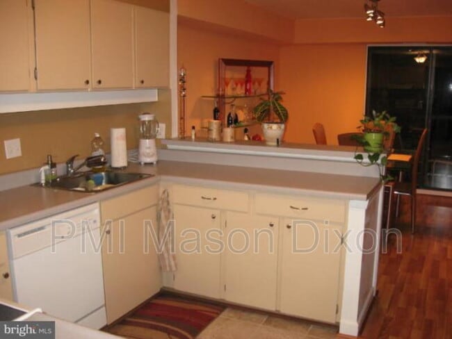 Foto del edificio - 5681 Harpers Farm Rd