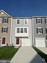 Building Photo - 241 Clifton Mnr