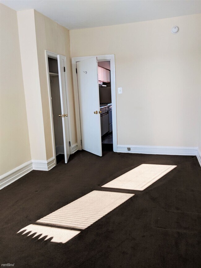 Foto del edificio - 1 br, 1 bath Apartment - 3960 Pine St 3F