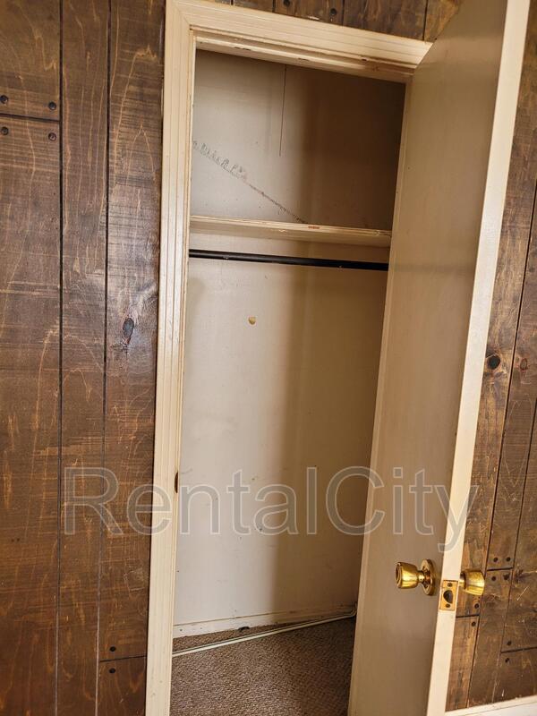 Foto del edificio - 1528 Ewell Ave