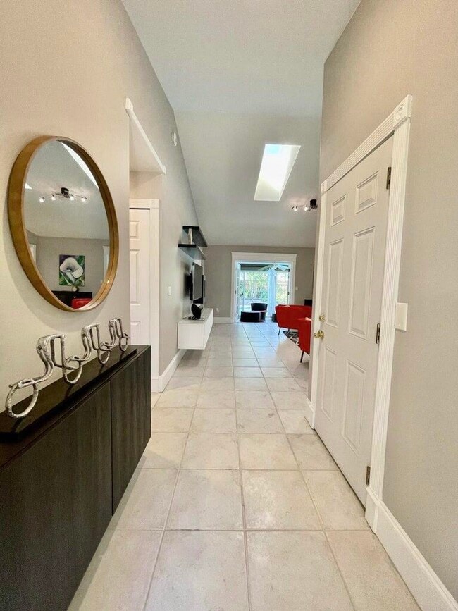 Foto del edificio - 1259 Denlow Ln