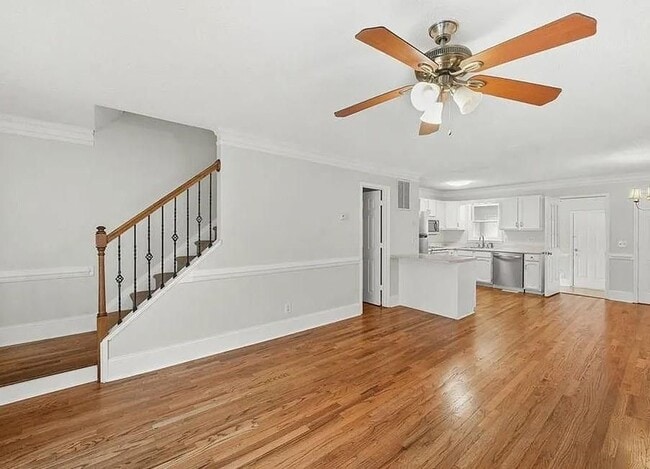 Building Photo - 140 Davis Mill Ct
