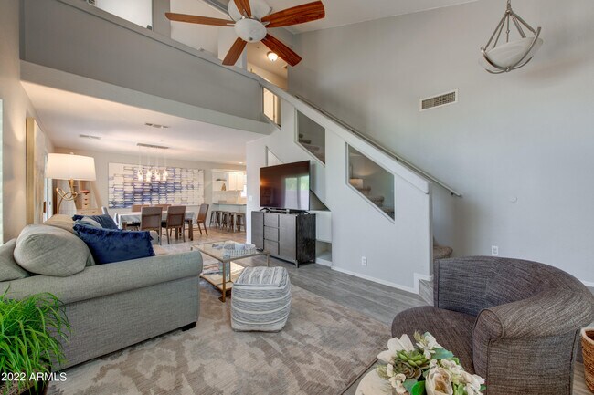 Building Photo - 15550 N Frank Lloyd Wright Blvd