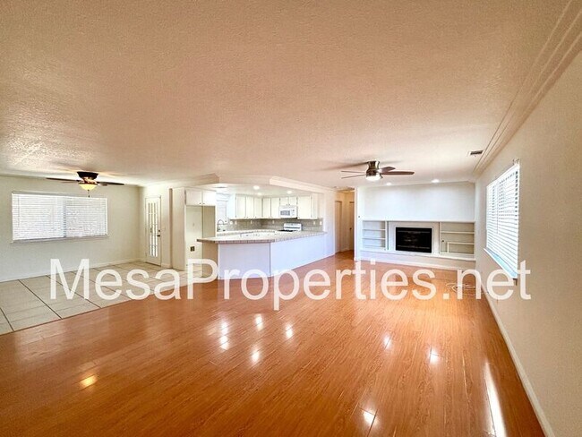 Foto del edificio - 16441 Majela Ct
