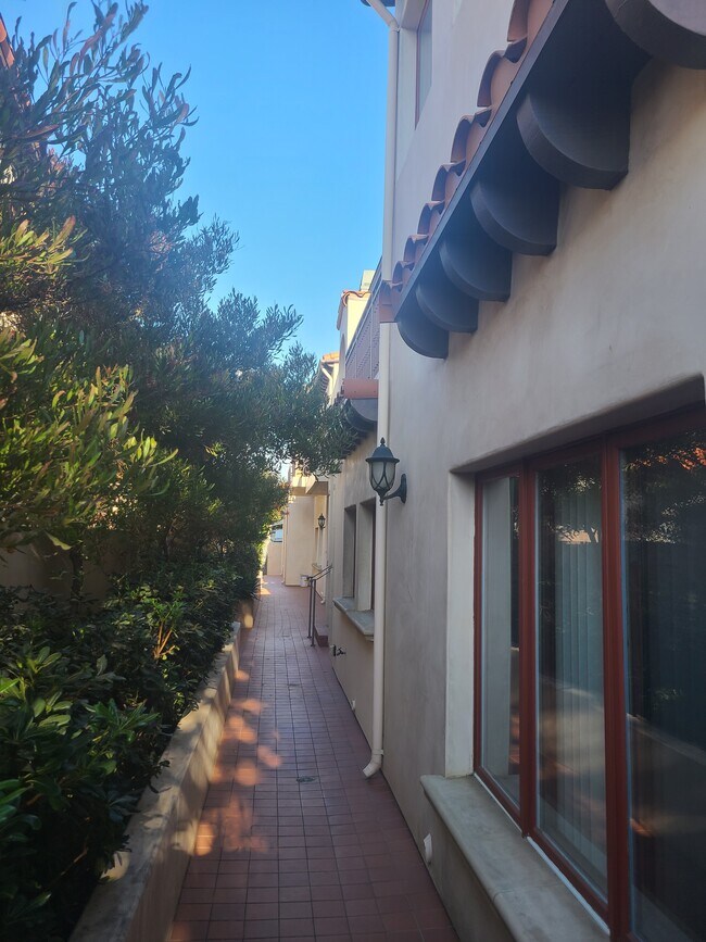 Foto del edificio - 1445 25th St