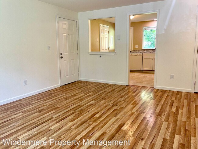 Foto del edificio - 2 br, 1 bath House - 781 High School Road