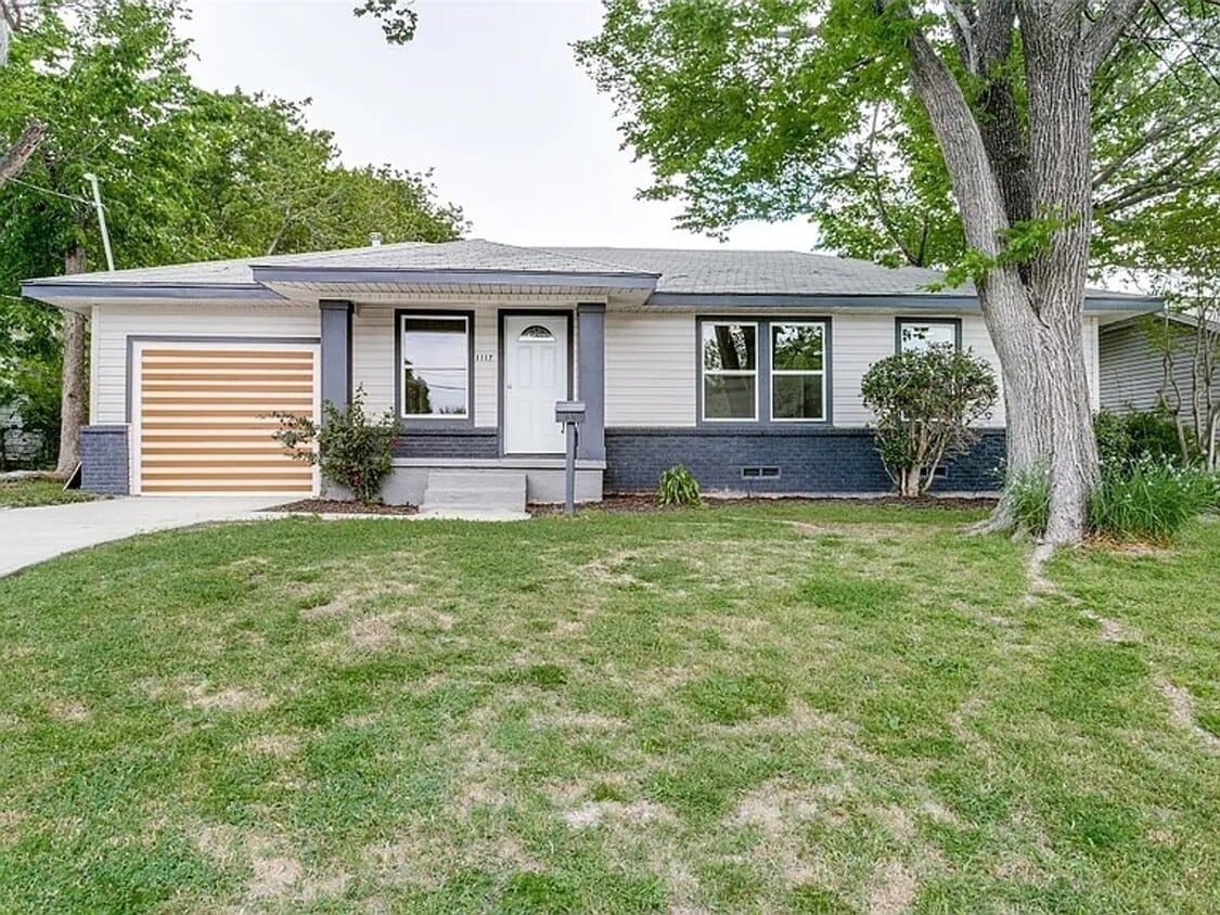 Photo - 1117 Ryan Ave (Carrollton, TX)