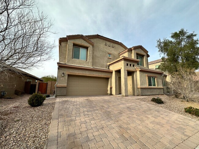 Building Photo - Beautiful Home in Saguaro Bloom!