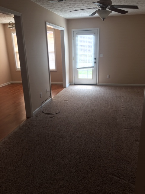 Foto del edificio - 131 Emory Ct