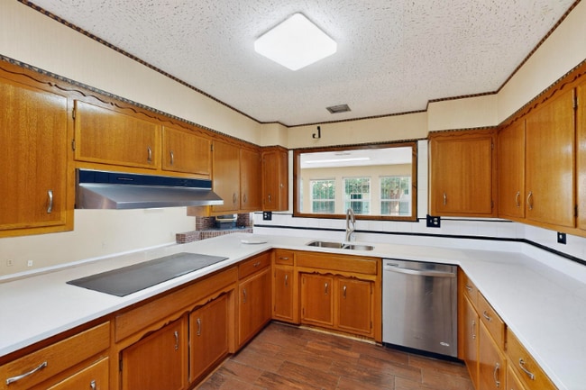 Foto del edificio - 7029 Veranda Rd NE