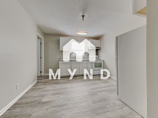 Foto del edificio - 1600 Poole Rd Unit G