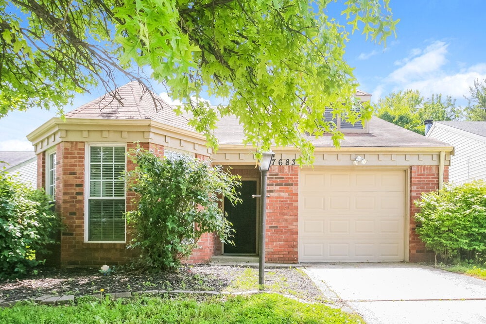 Primary Photo - 7683 Waterwood Dr