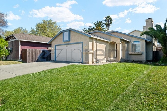 Building Photo - 1205 Silk Oak Dr