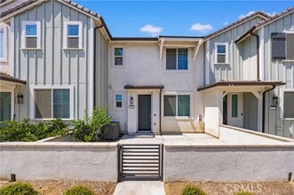 Building Photo - 4016 E Peony Paseo
