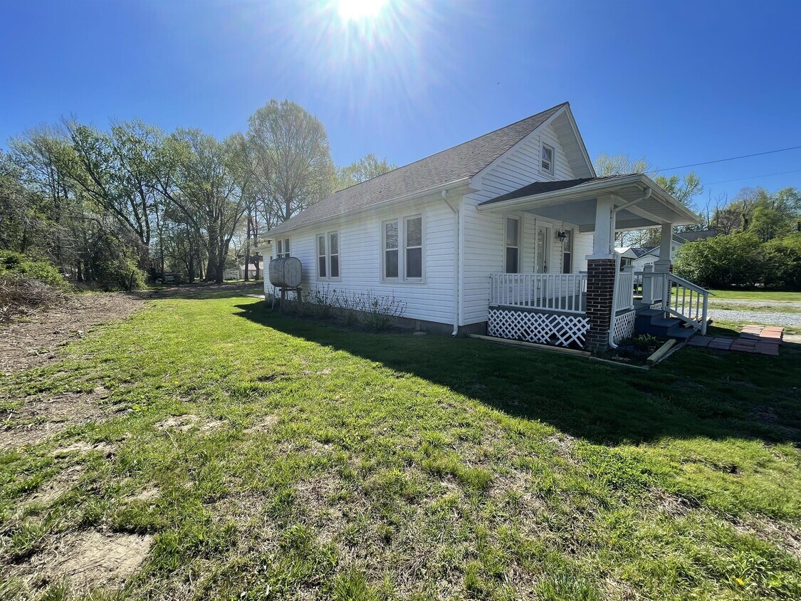 Building Photo - 6041 Potomac Dr