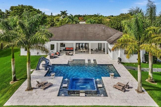 Photo - 6122 SW 173rd Way House