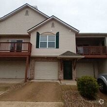 Building Photo - 1904 Griffon Dr