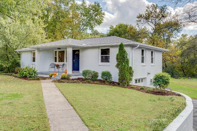 Building Photo - 395 Wimpole Dr