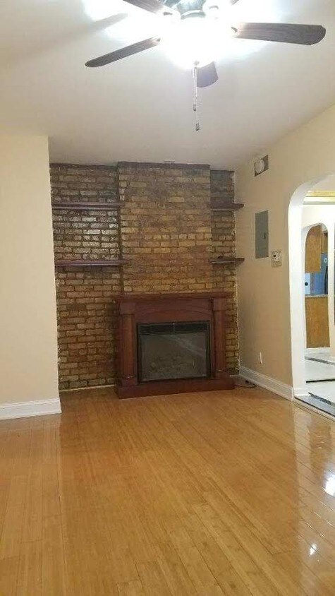 Primary Photo - 221 Martense St