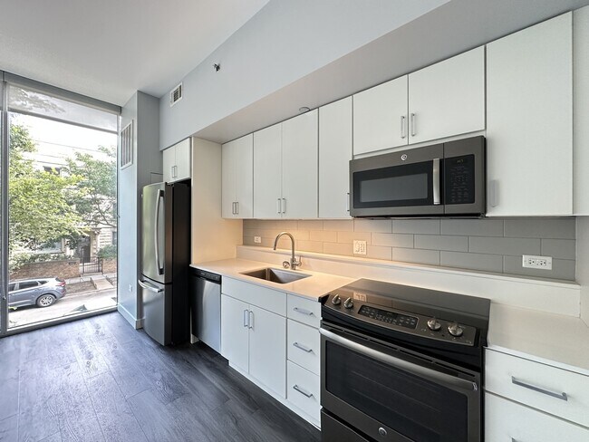 Foto del edificio - 4334 N Hazel St