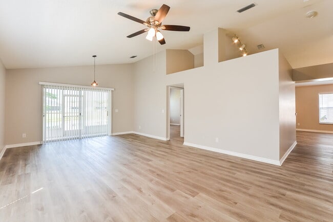 Building Photo - 2173 Mallard Creek Cir