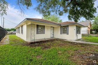 Building Photo - 4356 Phlox St