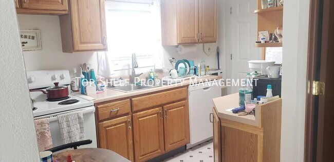 Foto del edificio - 1315 Emma Ave