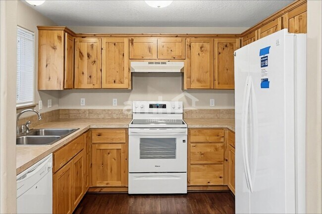 Foto del edificio - 2132 E Third Street