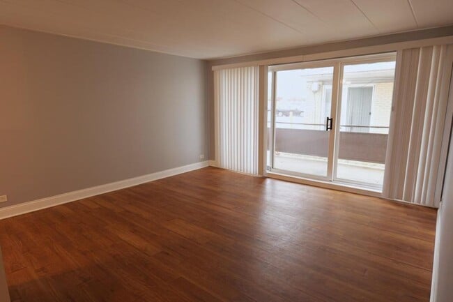 Foto del edificio - 12544 Fairview Ave