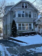 Building Photo - 138 Highland Ave