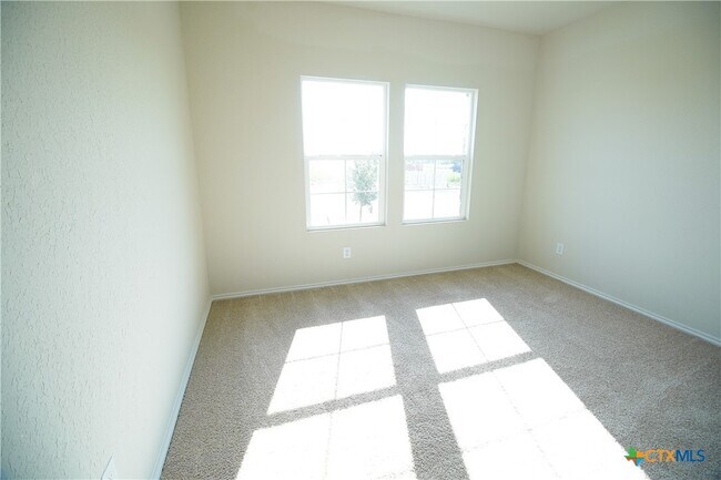 Building Photo - 472 Desert Willow