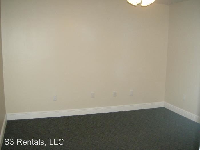 Building Photo - 810 Mccune Ct