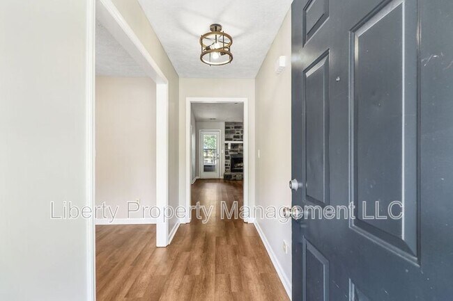 Foto del edificio - 6754 Cedar Chest Ct