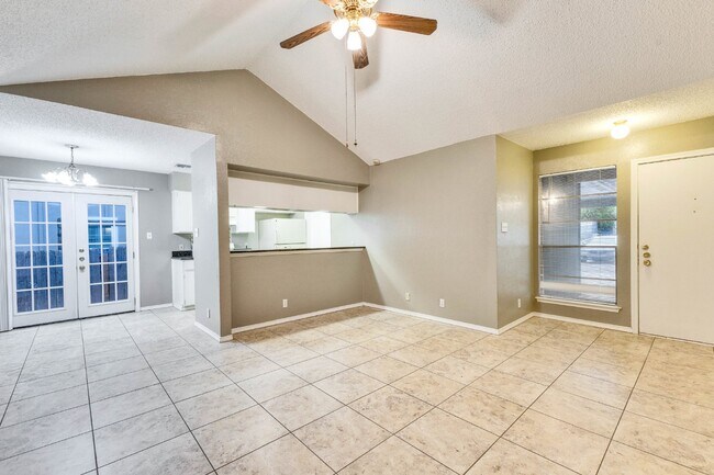 Building Photo - North Austin Duplex 2 Bedroom with a Large...