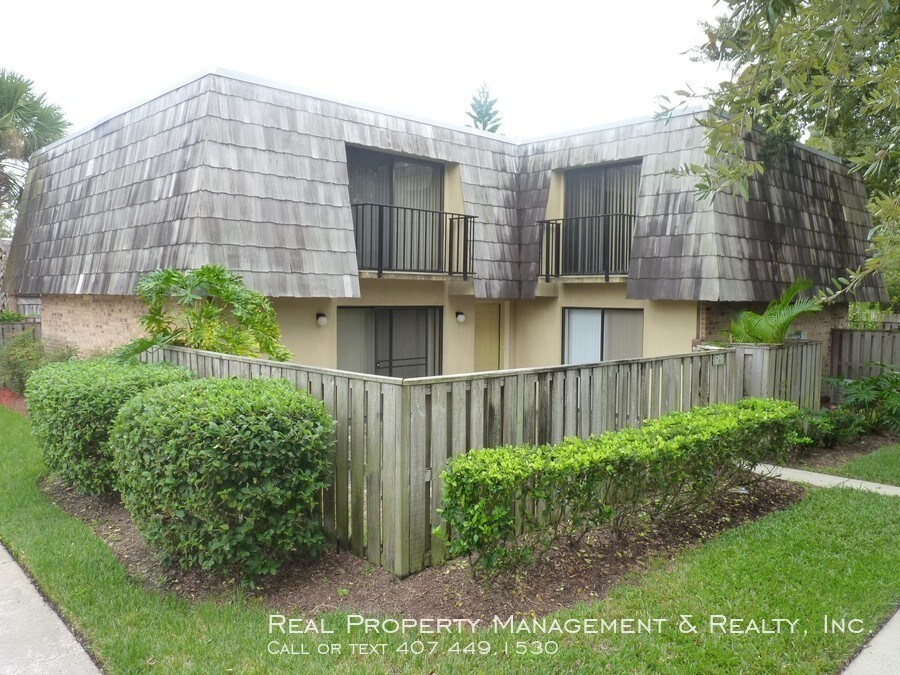 Nice 2 BR / 2.5 BA In Middlebrook Pines Townhome Rentals in Orlando FL